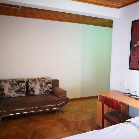 Hotel Salo Tbilissi Extérieur photo